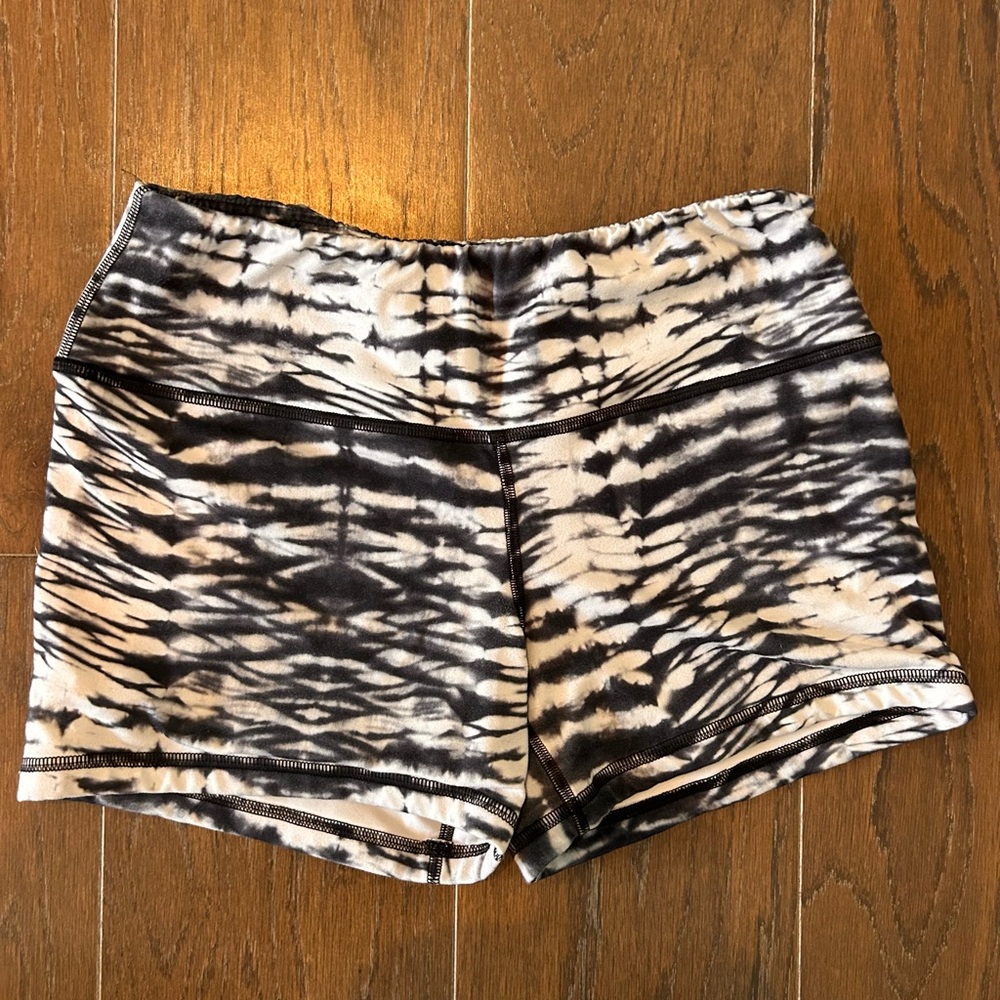 Fleo Power High Rise Women's Athletic Shorts